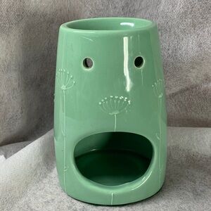 Aura Decor Green Ceramic Face Shaped Oil Burner/Tealight Candle Holder